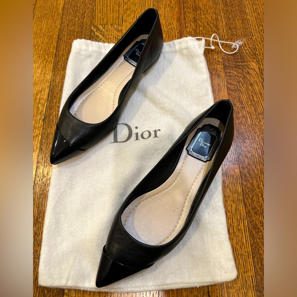 Christian Dior black leather and patent leather ballet flats. Size 36.5